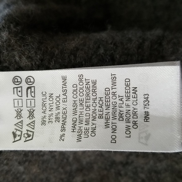 Sweater vest - Picture 8 of 8